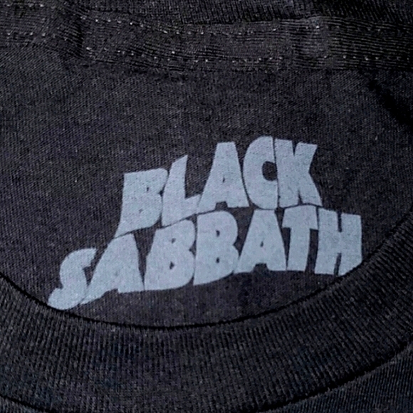 Black Sabbath Paranoid Album Heavy Metal Shirt - Picture 2 of 4